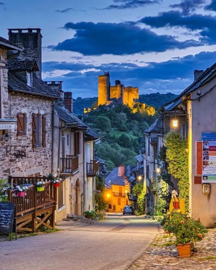 Chambre D Hotes Avec 2 Petits Dejeuners Ou Gite Najac Exterior foto